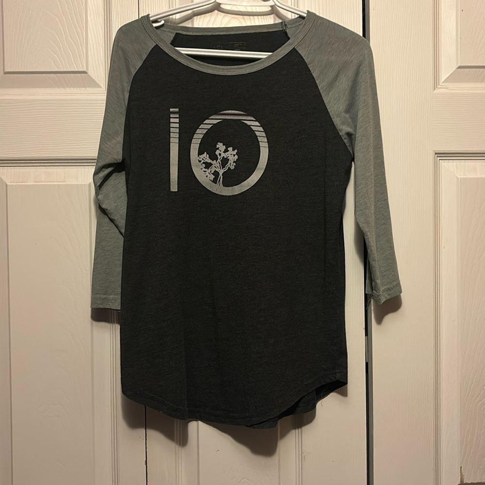 10 tree womens tshirt